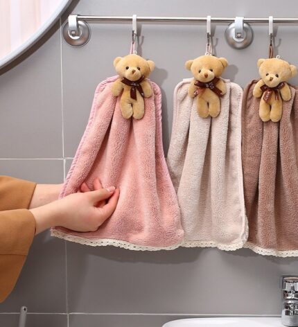 Serviette de salle de bain absorbante suspendue en velours corail