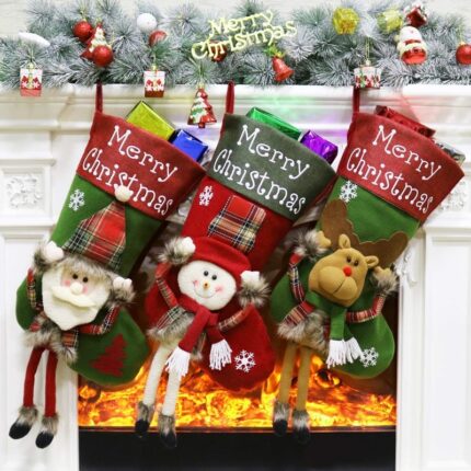 Ensemble de grandes chaussettes de Noël 2024, décorations de Noël 3D en peluche, grandes chaussettes, pendentif pour sapin de Noël, fournitures de décoration